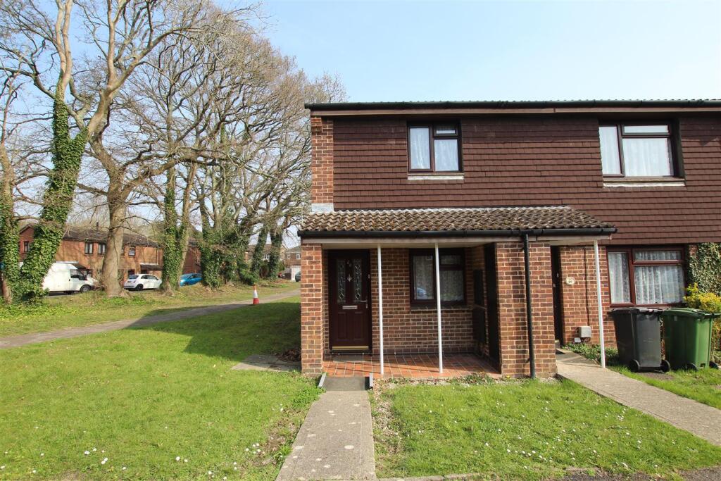 Main image of property: Stag Close, Bishopstoke, Eastleigh