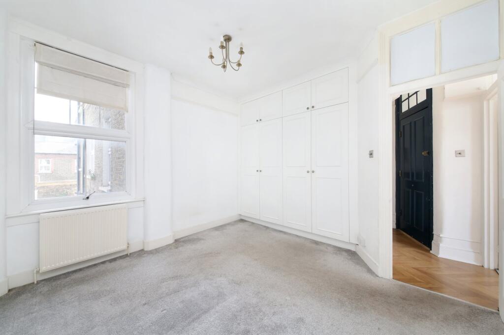 Apartment in London - View 3