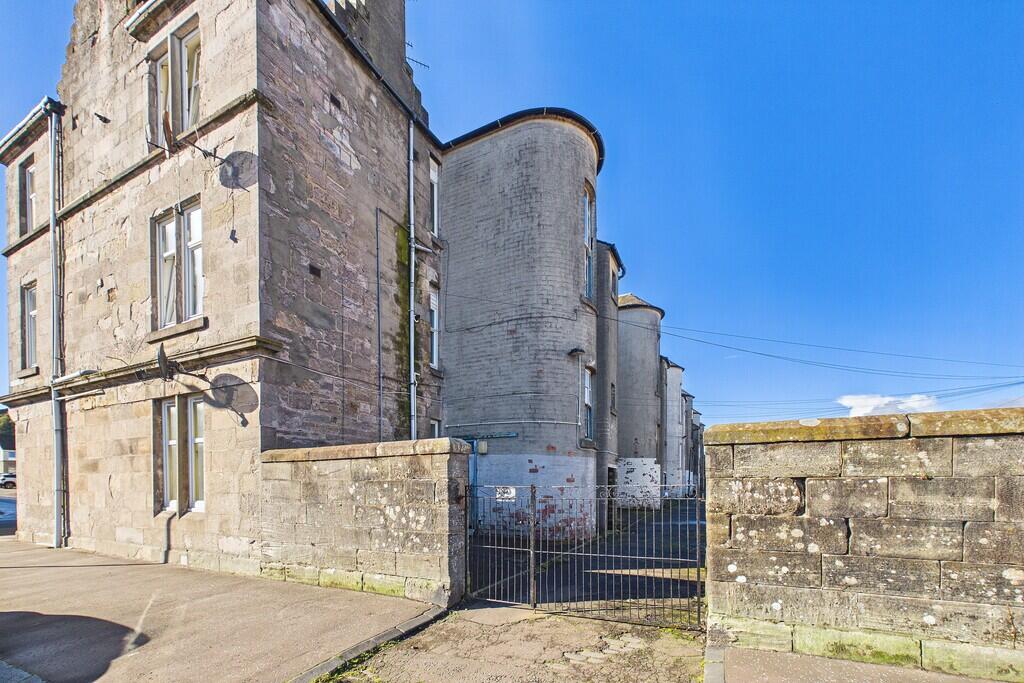 Castlegreen Lane, Dumbarton G82 1HW photo 2