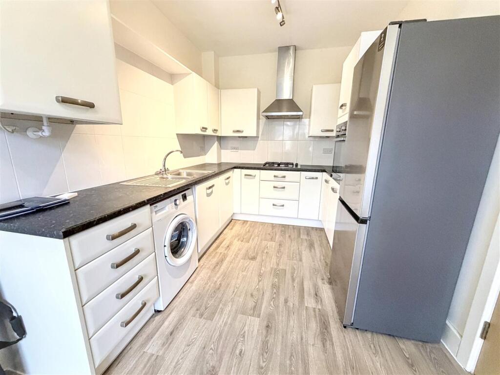 Main image of property: Martlet, Ashlands