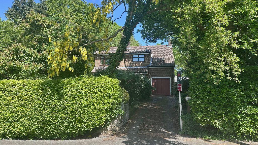 Main image of property: Selcroft Road, Purley