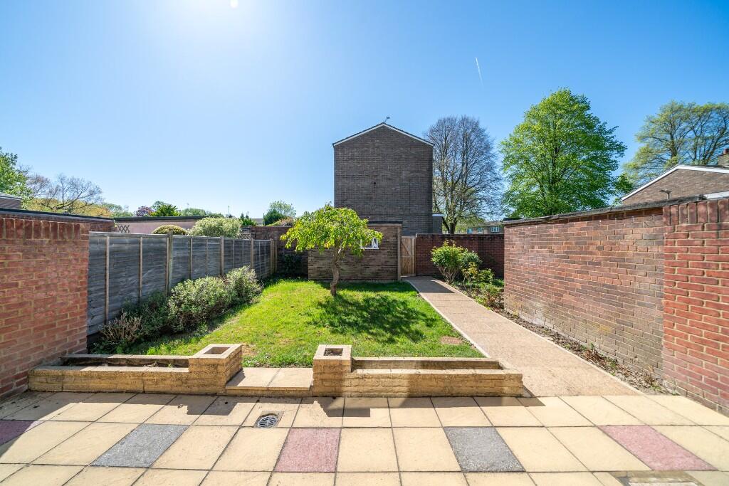 House in Dacorum, The Planets, Adeyfield - View 4