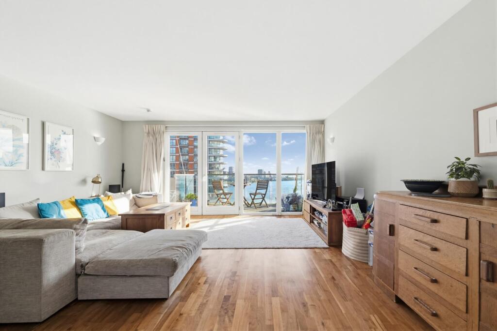 Main image of property: New Providence Wharf, 1 Fairmont Avenue, London, E14