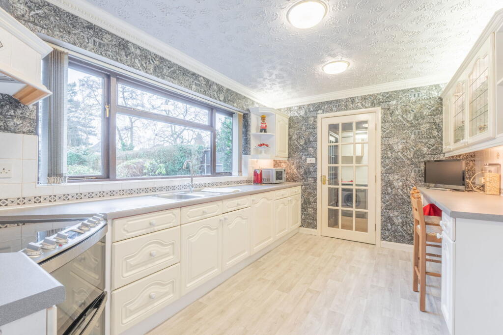 Additional image 7 of Monastery Drive, Solihull, B91 1DW