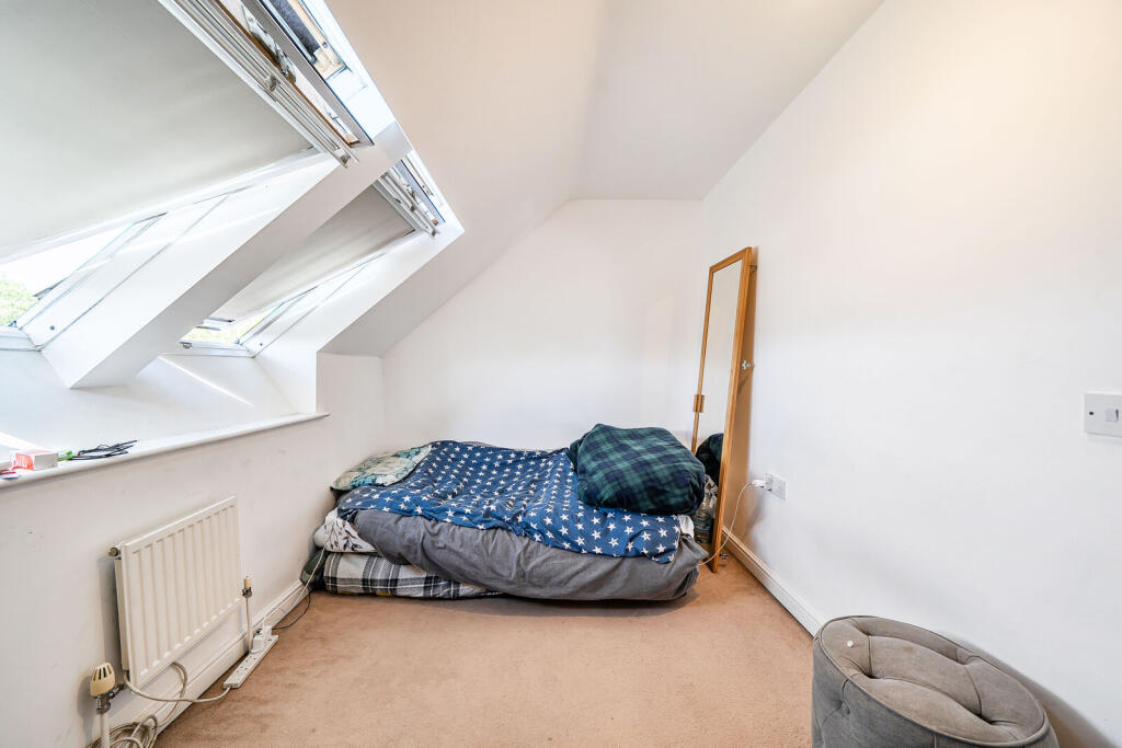 Apartment in Harrow - View 4