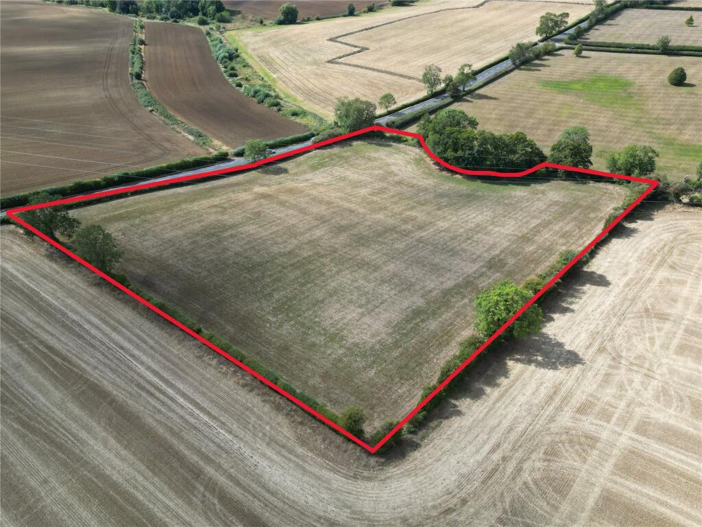 Pytchley Road, Orlingbury, Northamptonshire, NN14 - More