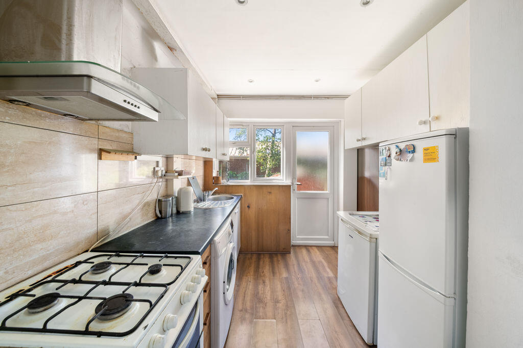 Apartment in Southall - View 2