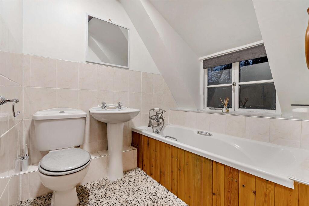 House in Leicester - More