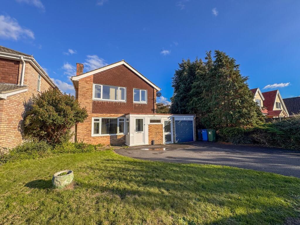 3-bed detached on Chichester Walk, Wimborne, BH21, £495,000