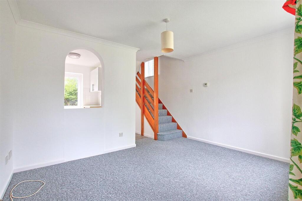 House in Cambridge, Cherry Hinton - View 3