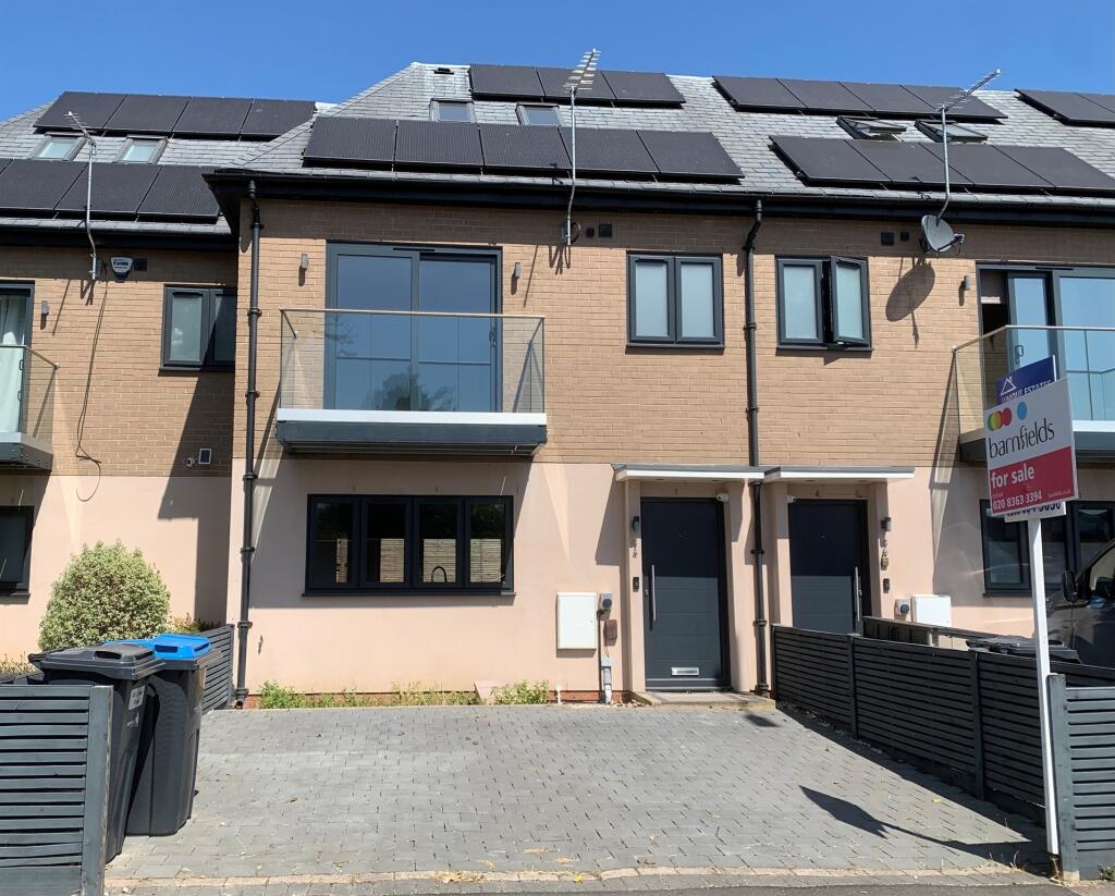 Main image of property: Lincoln Road, Enfield