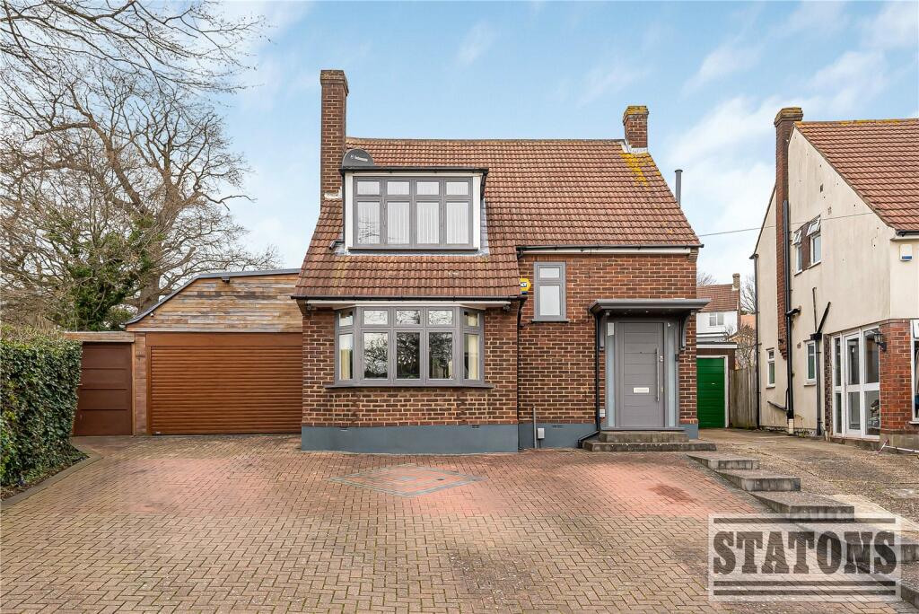 Main image of property: Chauncy Avenue, Potters Bar, Hertfordshire, EN6