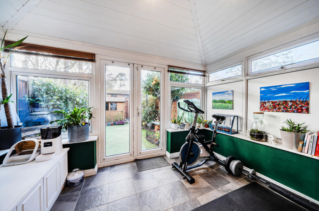 House in Guildford - View 5