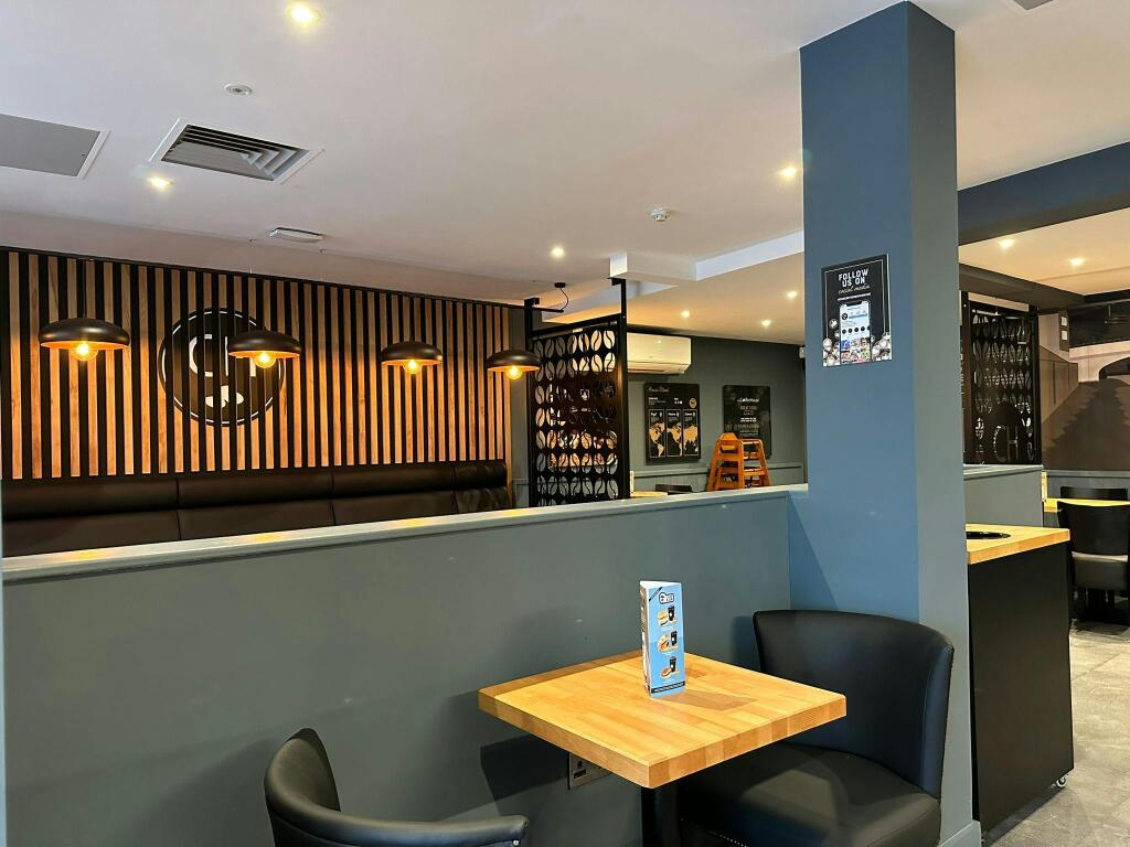 Coffee House 4.jpg