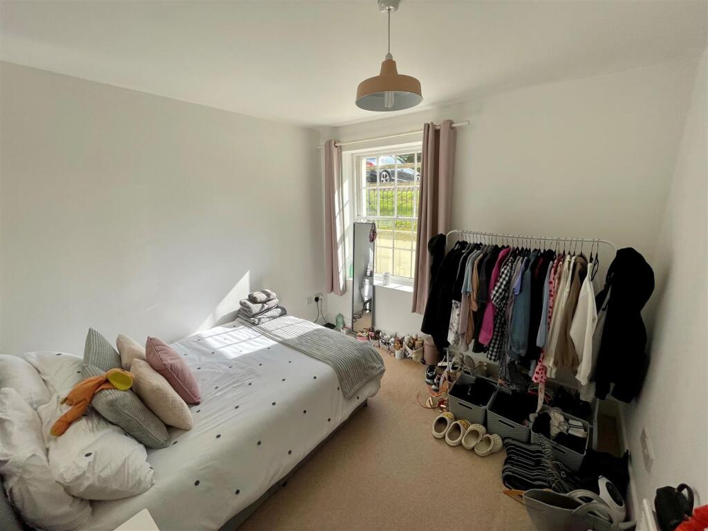 Apartment in Gloucester, Wotton Pitch - More
