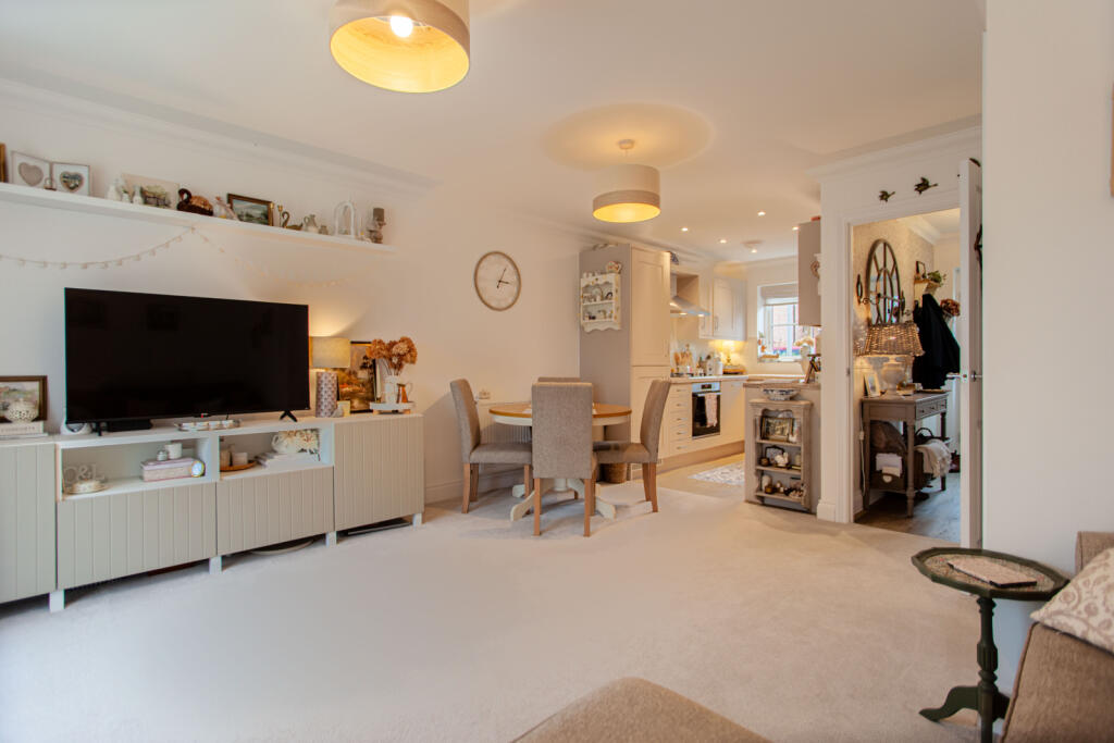 House in Ipswich - View 5