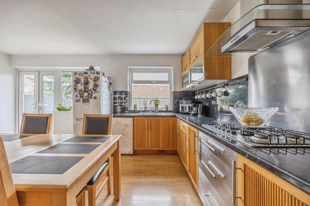 House in London - View 4