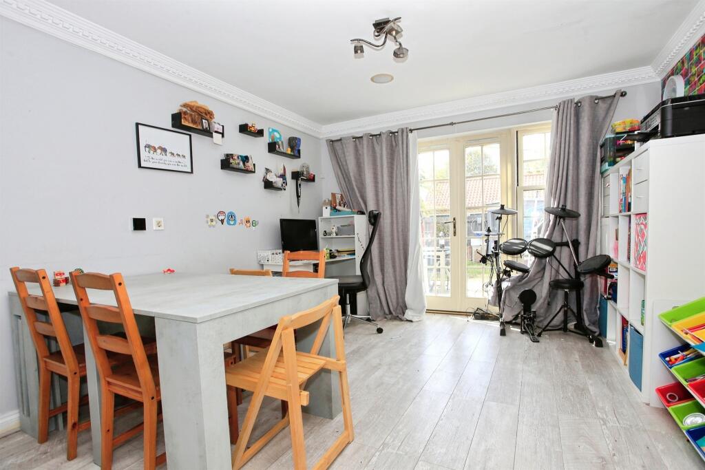 House in Peterborough, Bretton - View 3