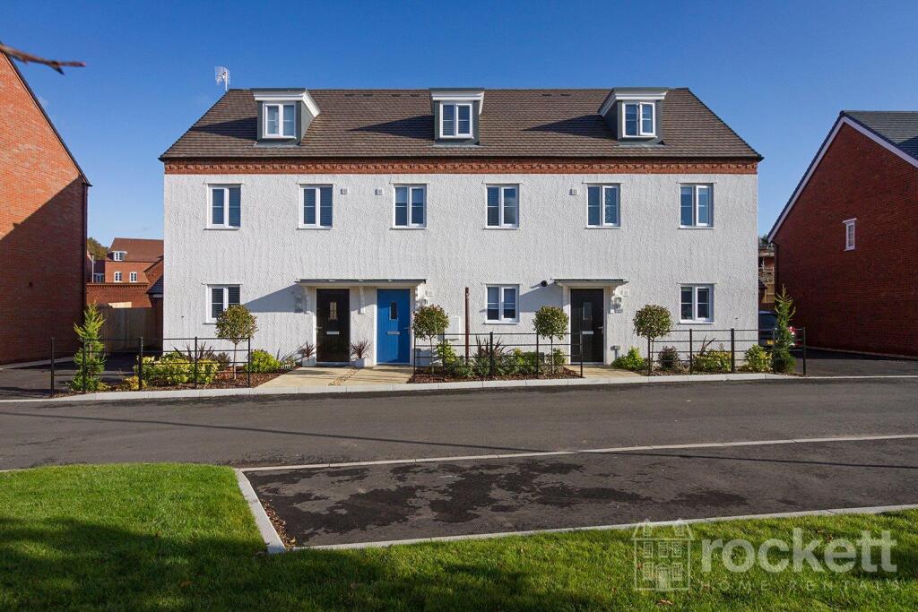 House in Stoke-on-Trent - View 3