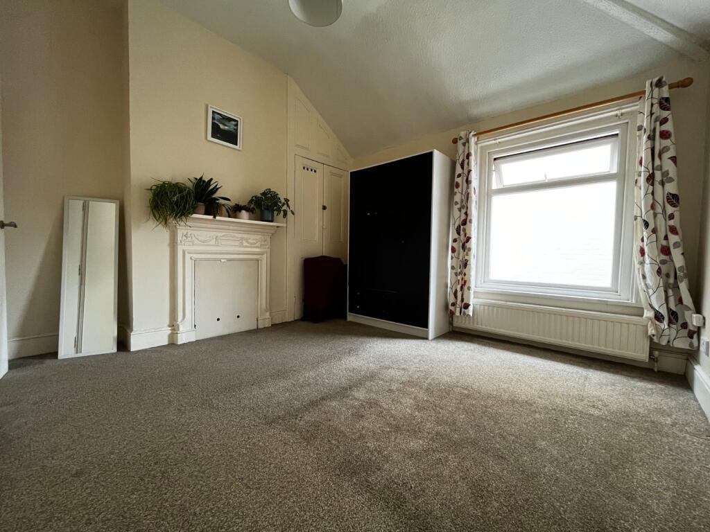 Apartment in Portsmouth, Southsea - View 5