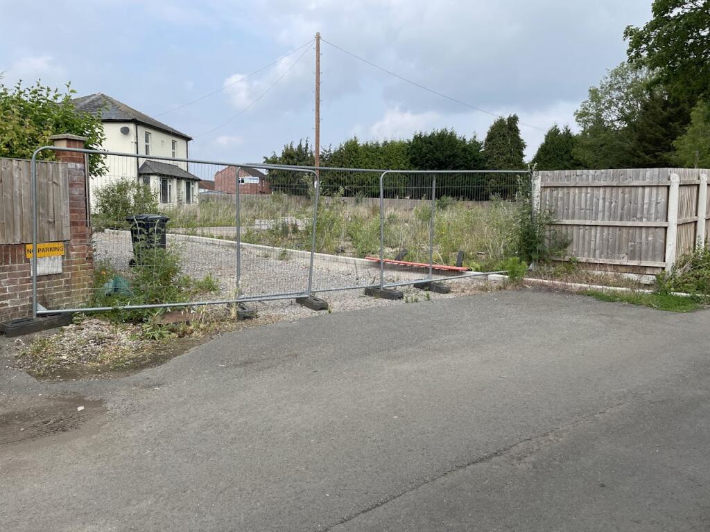 Main image of property: Hillview House Park, 75 Larkhay Road, Hucclecote, Gloucester, GL3 3NG