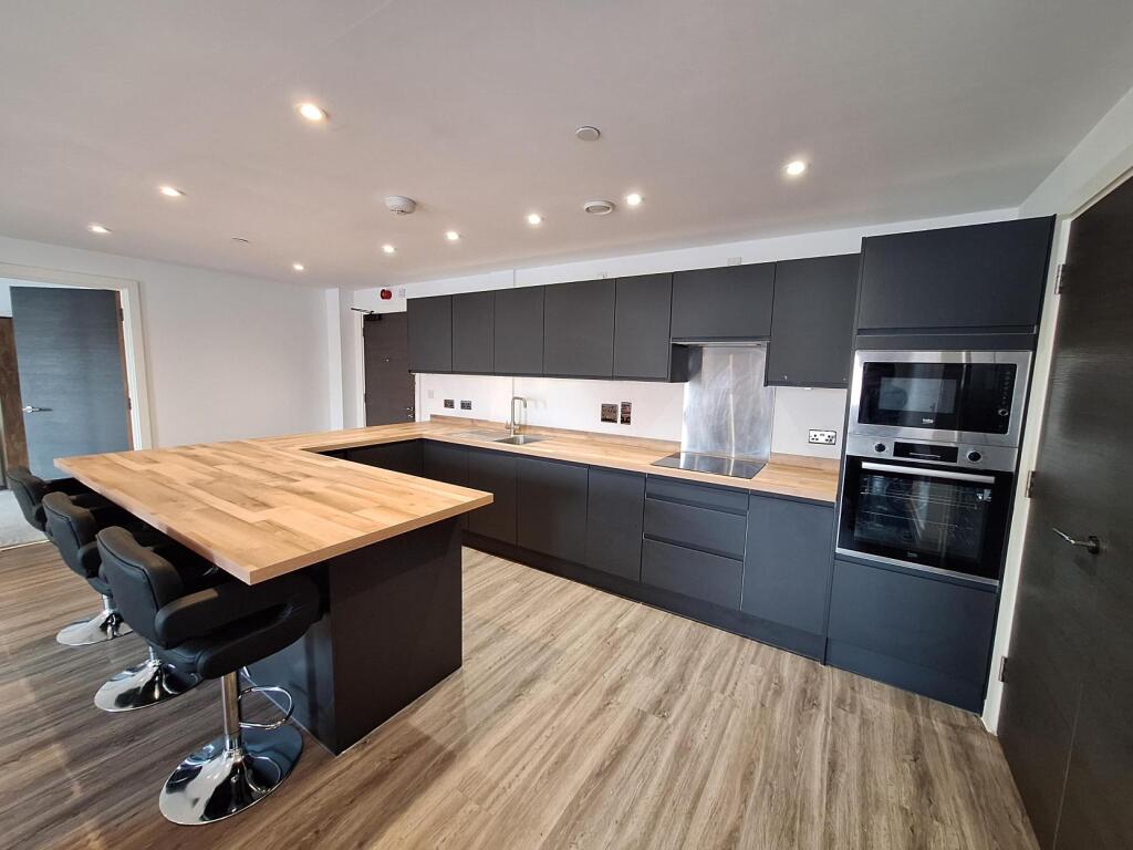 Apartment in Manchester - View 3