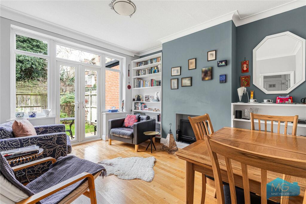 Elm Gardens, London, N2 photo 3