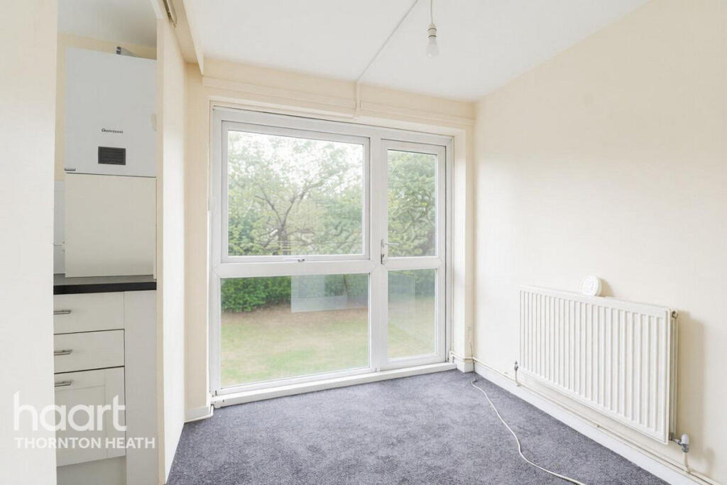 Apartment in London - View 5
