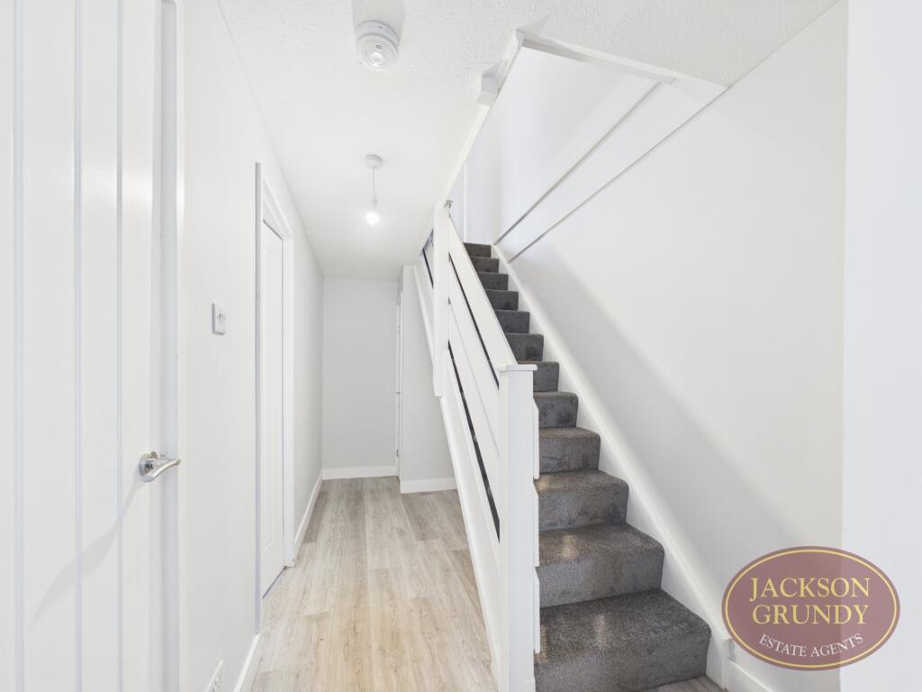 Pikemead Court, Blackthorn, NN3 8QB - More