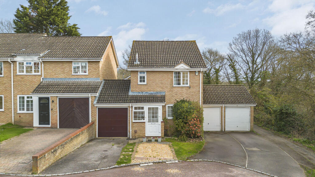 Main image of property: Fakenham Close, Lower Earley, RG6