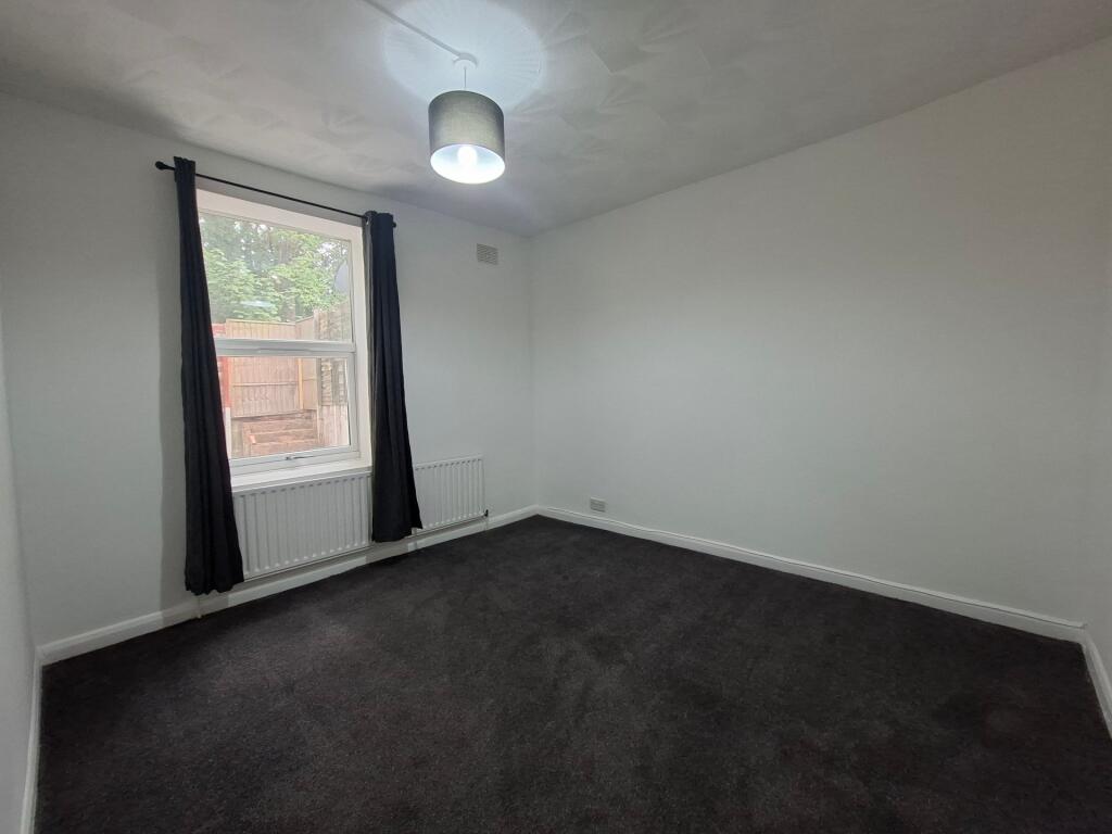 Apartment in London, Royal Borough of Greenwich - More