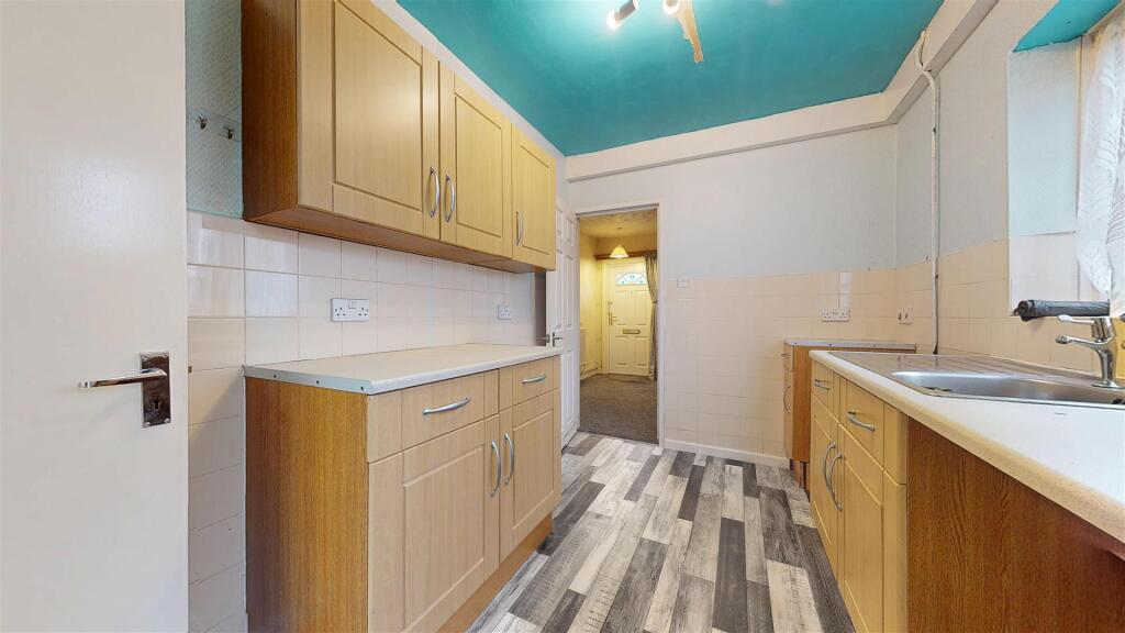 House in St Helens, Broad Oak - More