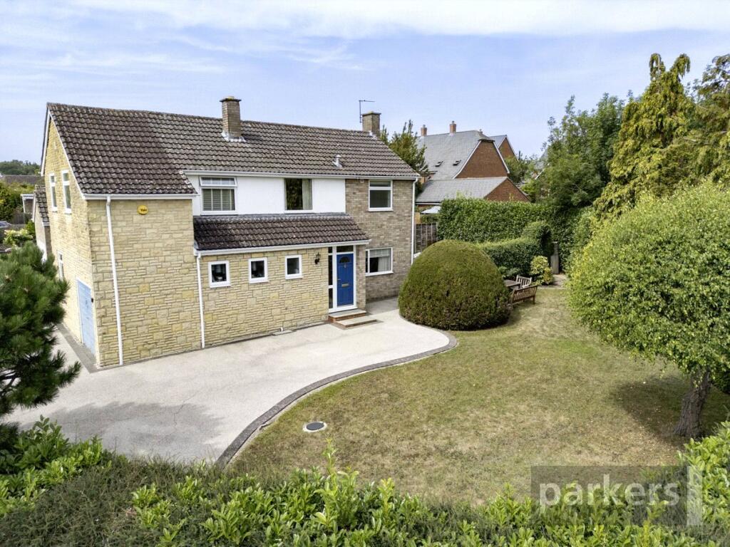 Main image of property: Cranbrook Drive, Kennington, Oxford, Oxfordshire, OX1