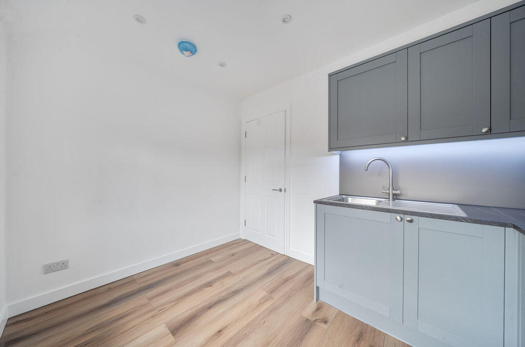 Apartment in Tonbridge and Malling, Hildenborough - View 5