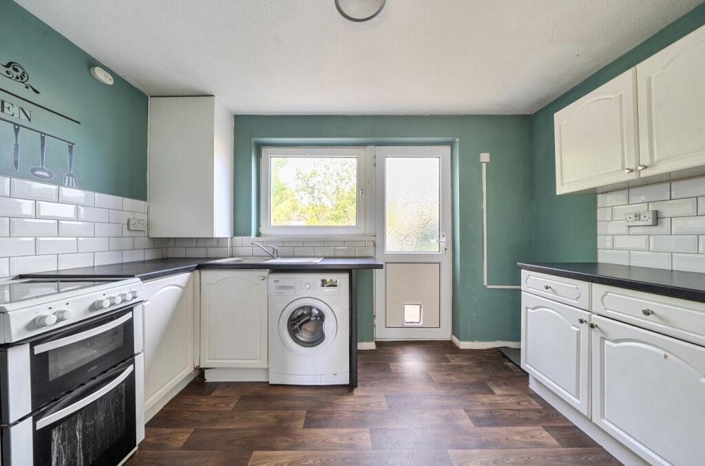House in Southampton, Chartwell Green, West End - View 4