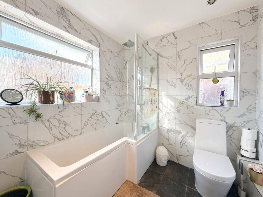 House in Aldershot, Cargate, North Town - View 5