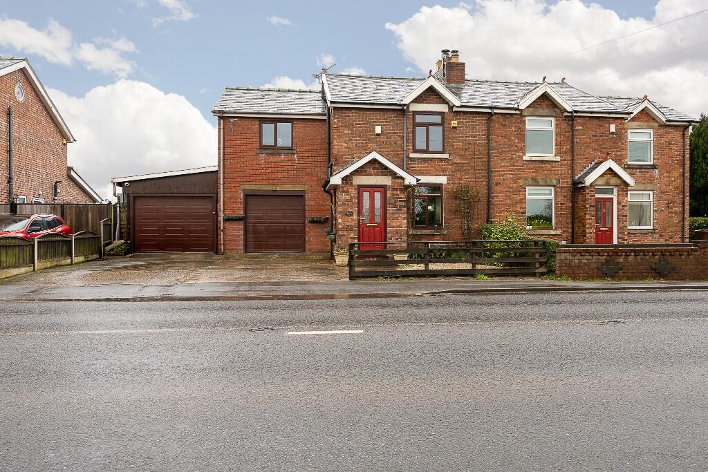 Main image of property: Moss Lane, Burscough L40