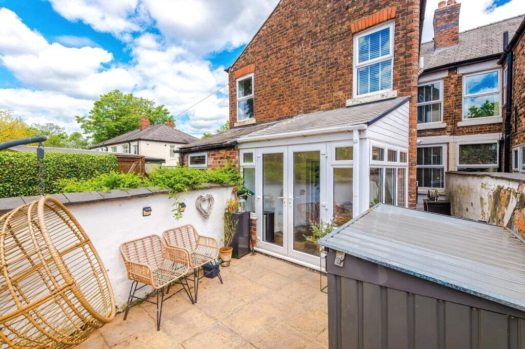 House in Cheshire, Walton - More