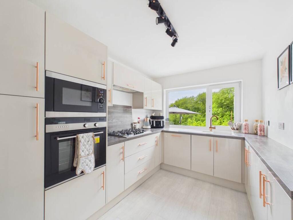 Graigola Road, Glais, SA7 photo 2
