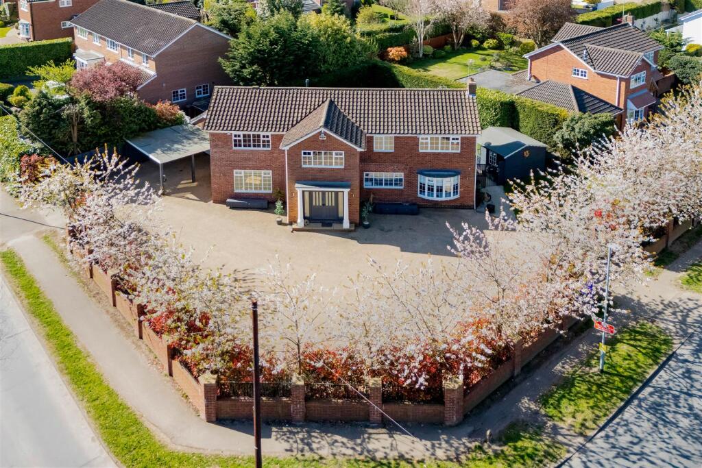 Main image of property: Greenstiles Lane, Swanland