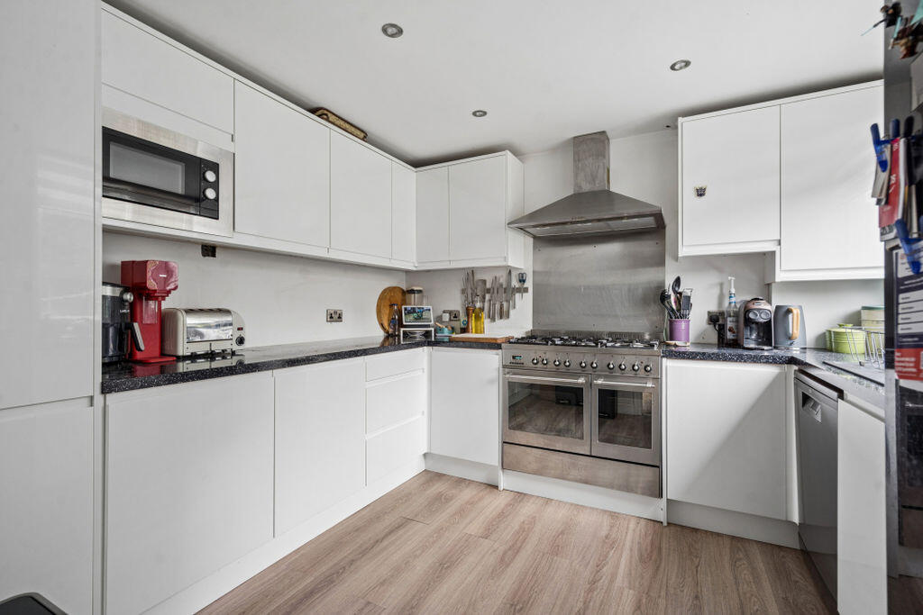 House in Maidenhead, St Marks - More