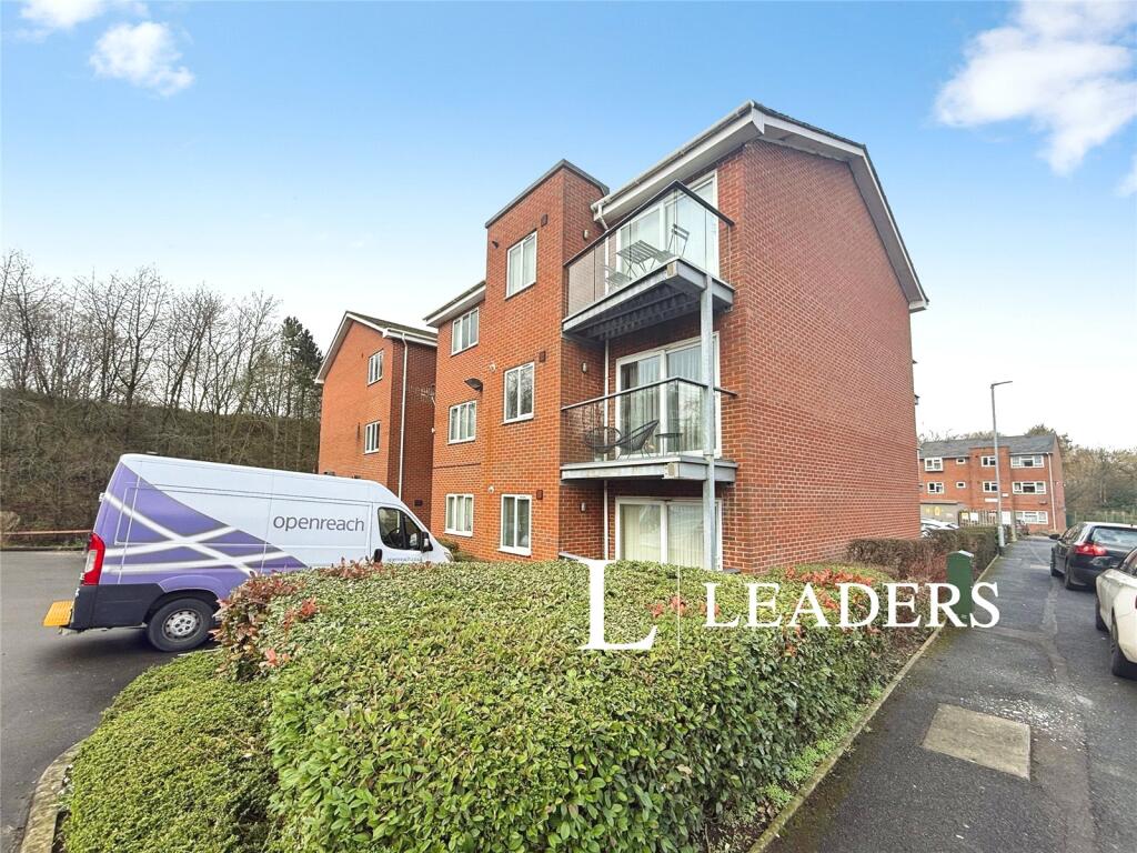Main image of property: Sunny Bank, Stoke-on-Trent, Staffordshire, ST6