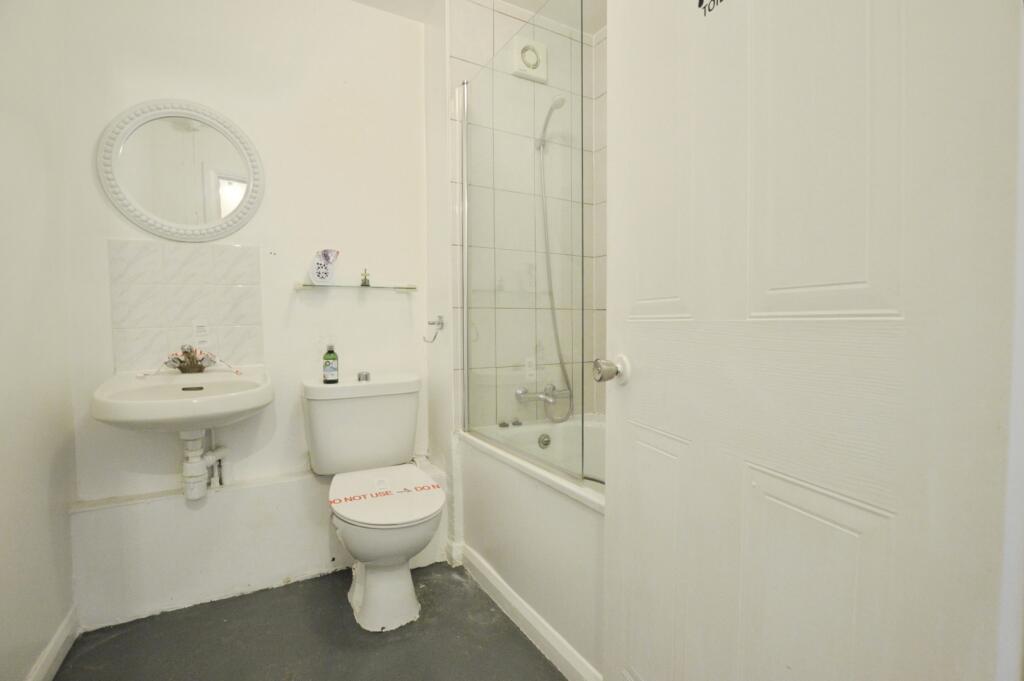 Apartment in London, Beckton - View 5