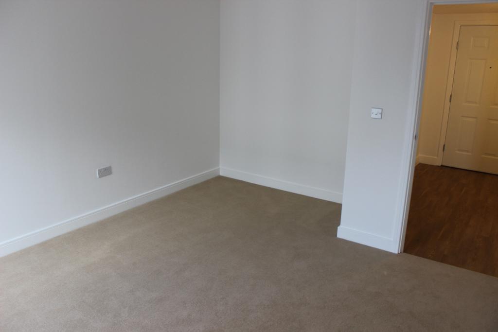 Apartment in Romford - View 5