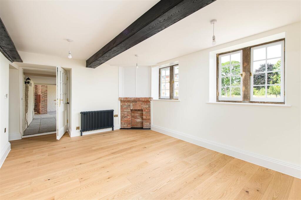 Polebarn Road, Trowbridge photo 5