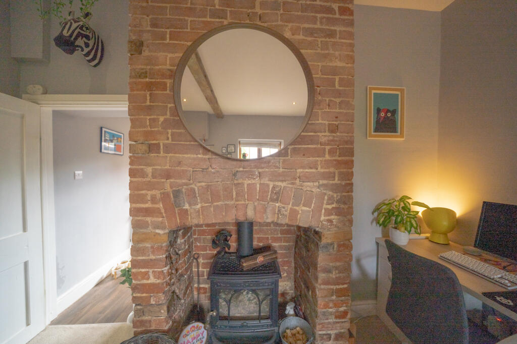 Reeves Terrace, Norwich Road, Long Stratton, Norwich, Norfolk photo 3