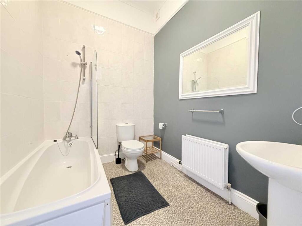 Apartment in Plymouth, Mutley - View 5