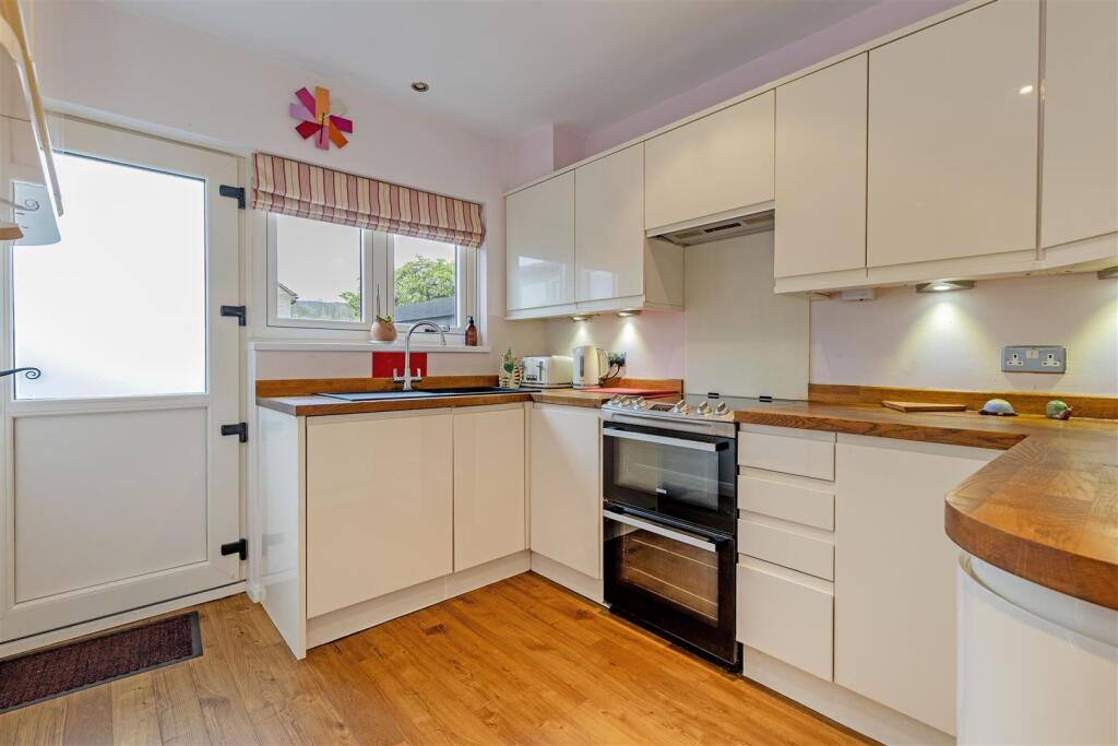 House in Derbyshire Dales, Calver - View 2