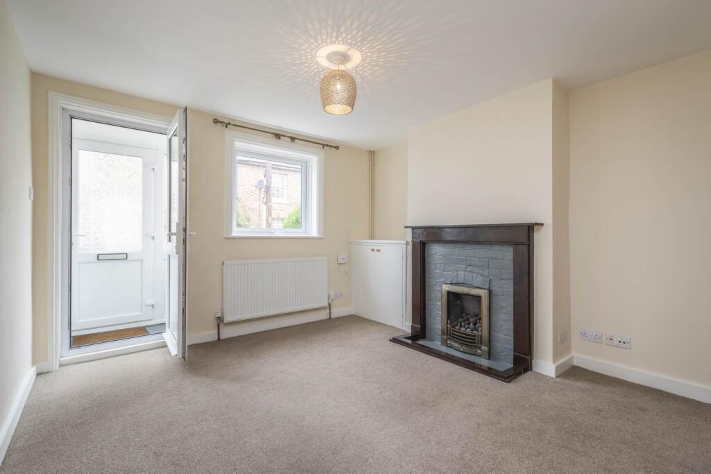House in Tunbridge Wells, Southborough - View 4