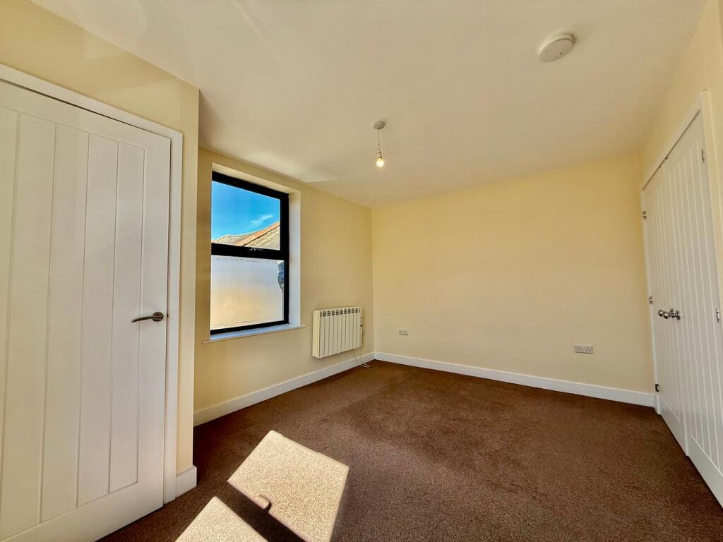 Apartment in Northampton, West Northamptonshire - View 4